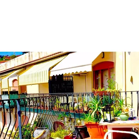 Spacious In With Sea View And Balconies *