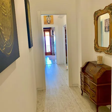 Spacious In With Sea View And Balconies *