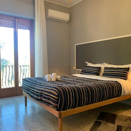 Apartment Spacious In With Sea View And Balconies