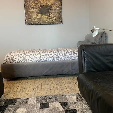 Spacious In With Sea View And Balconies Apartment