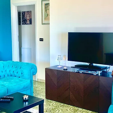 Spacious In With Sea View And Balconies * Taormina