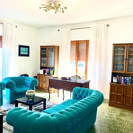 Spacious In With Sea View And Balconies *