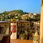 Spacious In With Sea View And Balconies Appartement Taormina