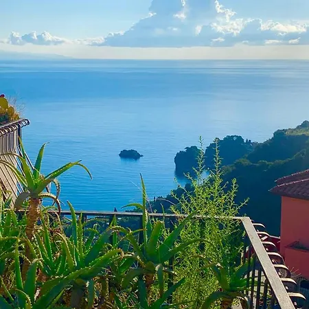 Spacious In With Sea View And Balconies Daire *