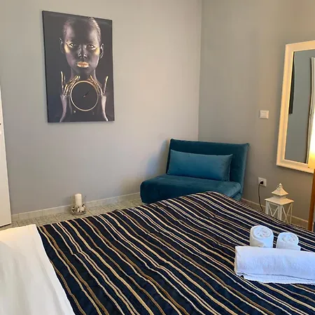 Spacious In With Sea View And Balconies Daire